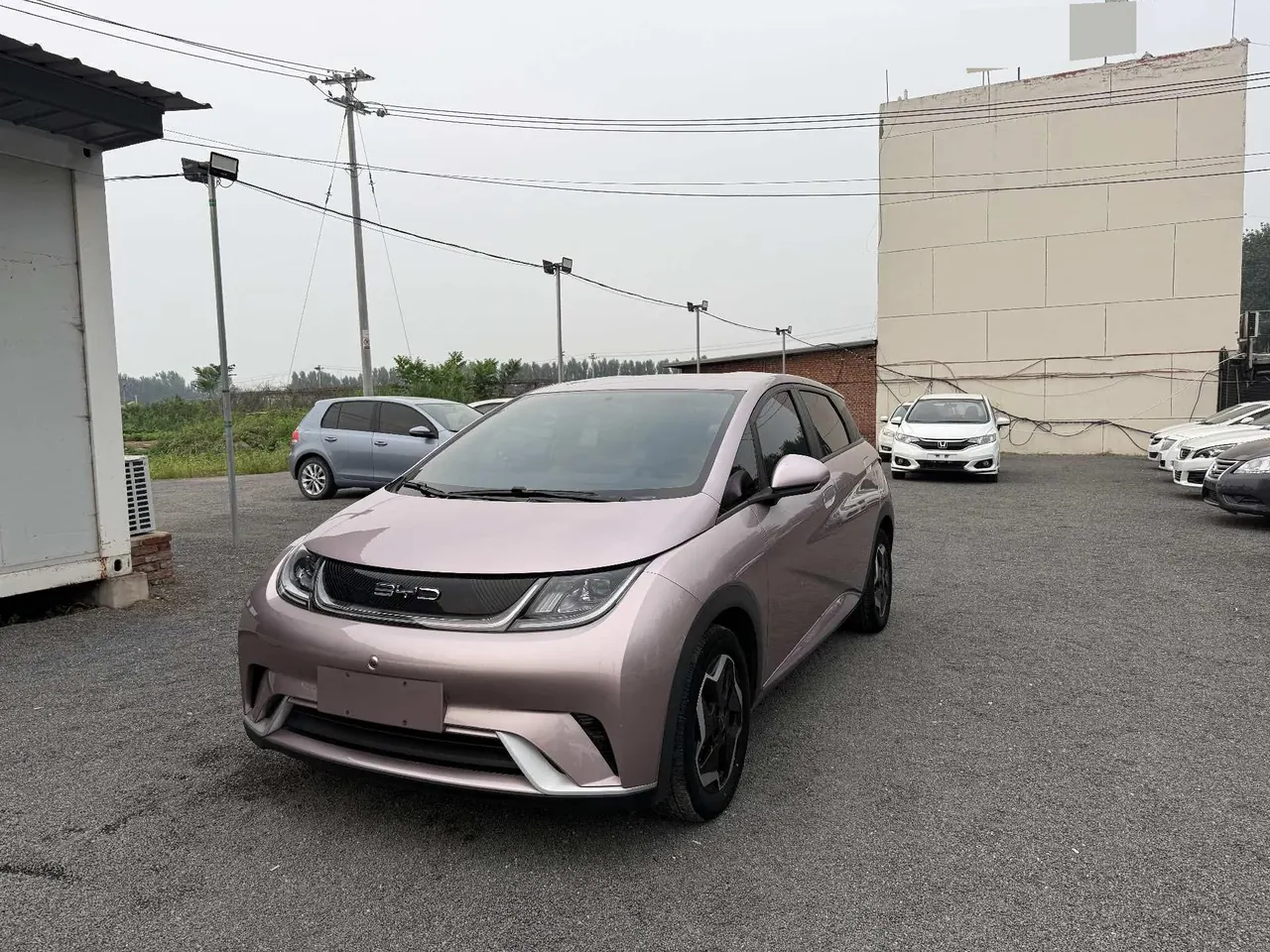 Открыть галерею: BYD 2021 Dolphin 405km Fashion Edition Automatic