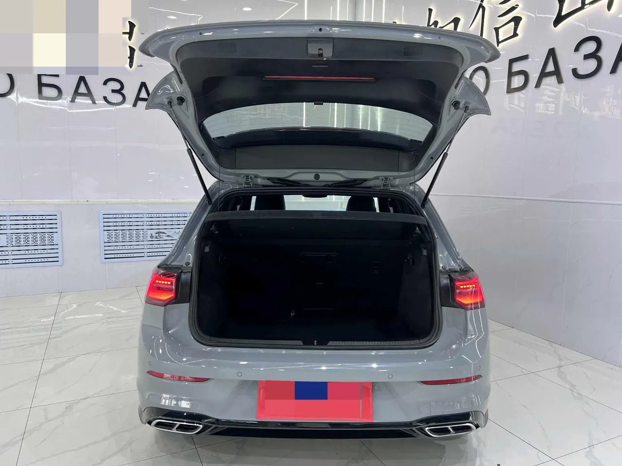Volkswagen 2021 Golf 8 R-Line 1.4TSI 280TSI Automatic 14