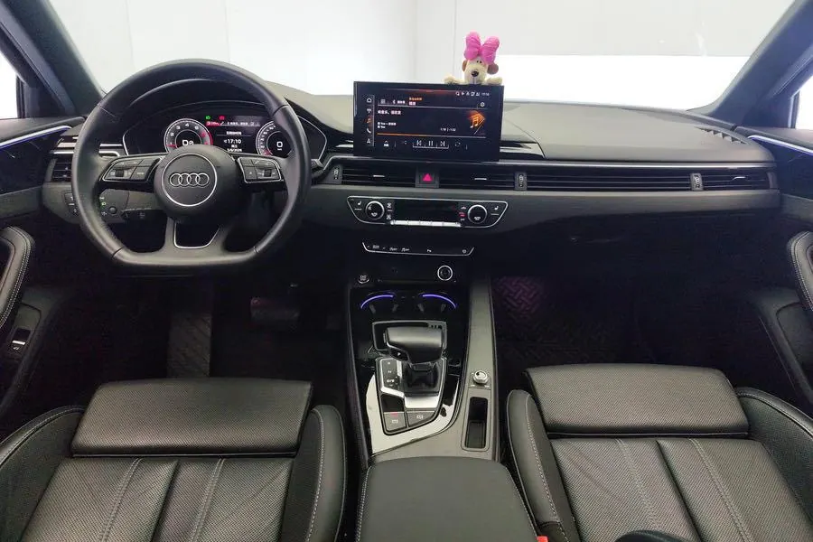 Audi 2023 A4L 2.0TFSI 40TFSI Deluxe Dynamic Automatic 4