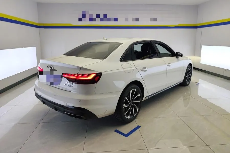 Audi 2023 A4L 2.0TFSI 40TFSI Deluxe Dynamic Automatic 7