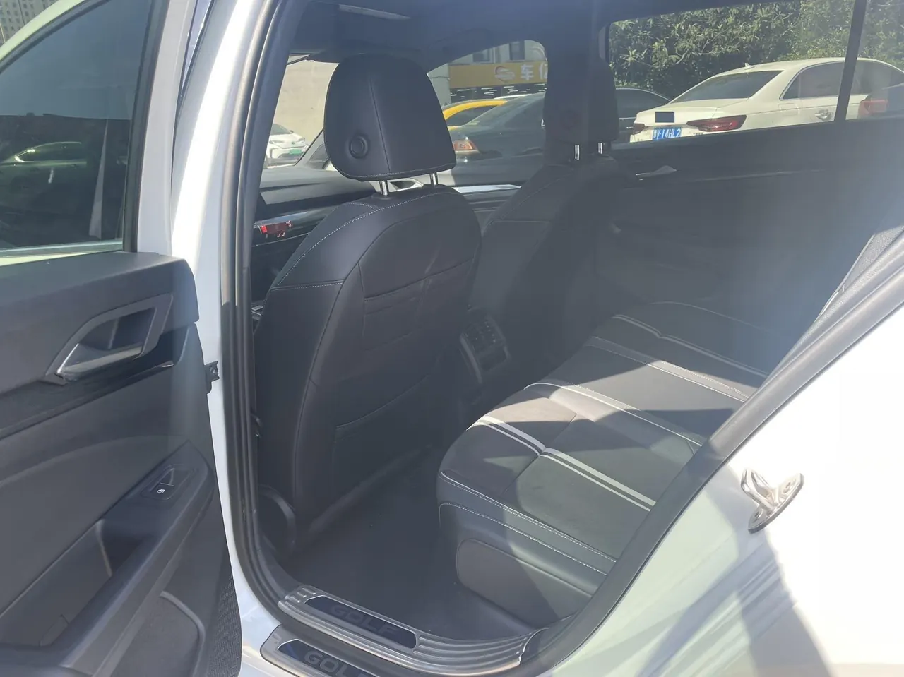 Volkswagen 2021 Golf 8 R-Line 1.4TSI 280TSI Automatic 5