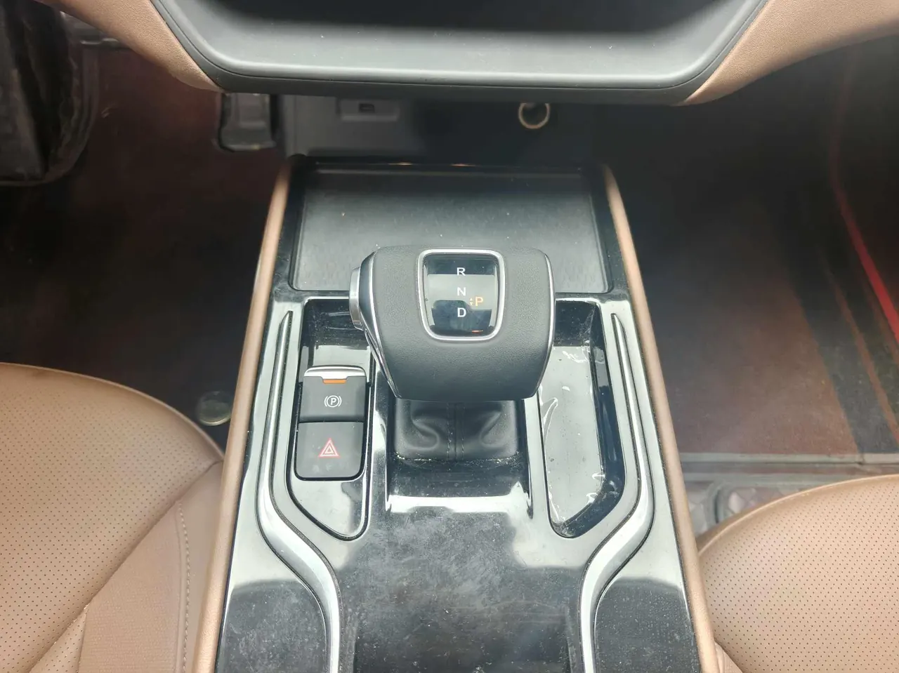 HongQi 2024 E-QM 5 610km PLUS automatic transmission 12