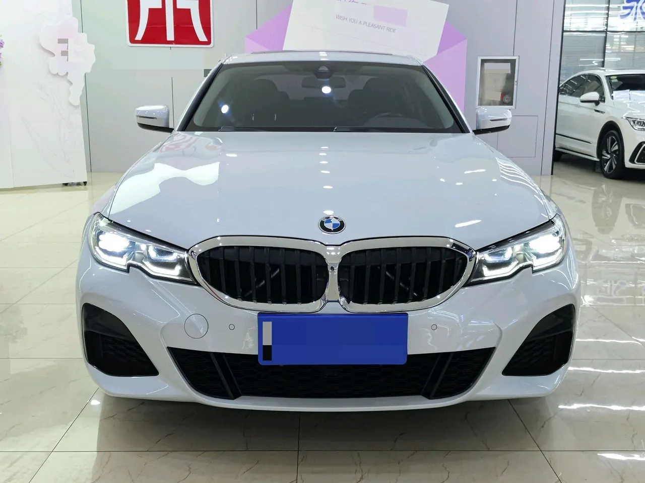 BMW 3 Series 2022 325i 2.0T M Sports Suit Automatic Gear 2