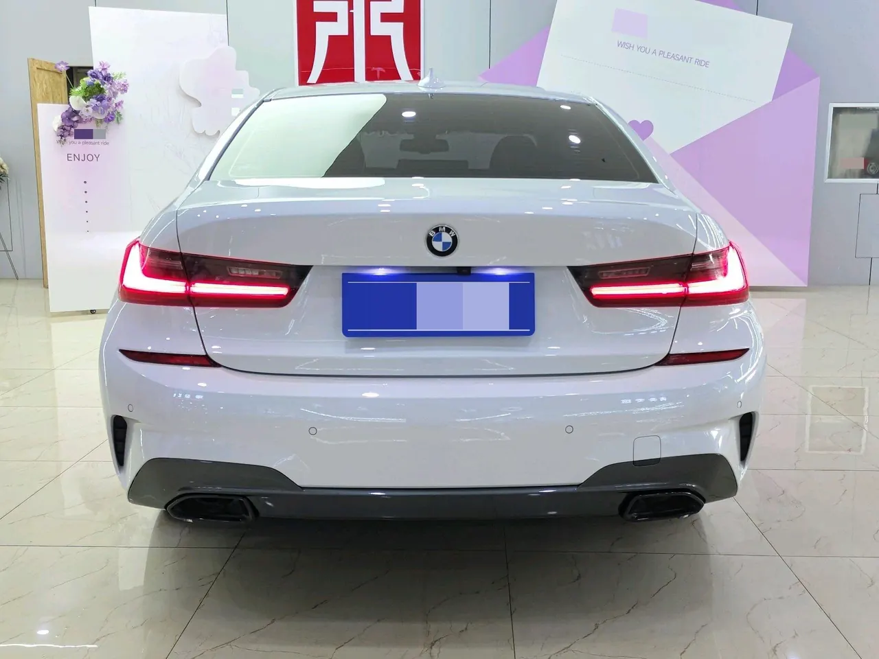 BMW 3 Series 2022 325i 2.0T M Sports Suit Automatic Gear 5