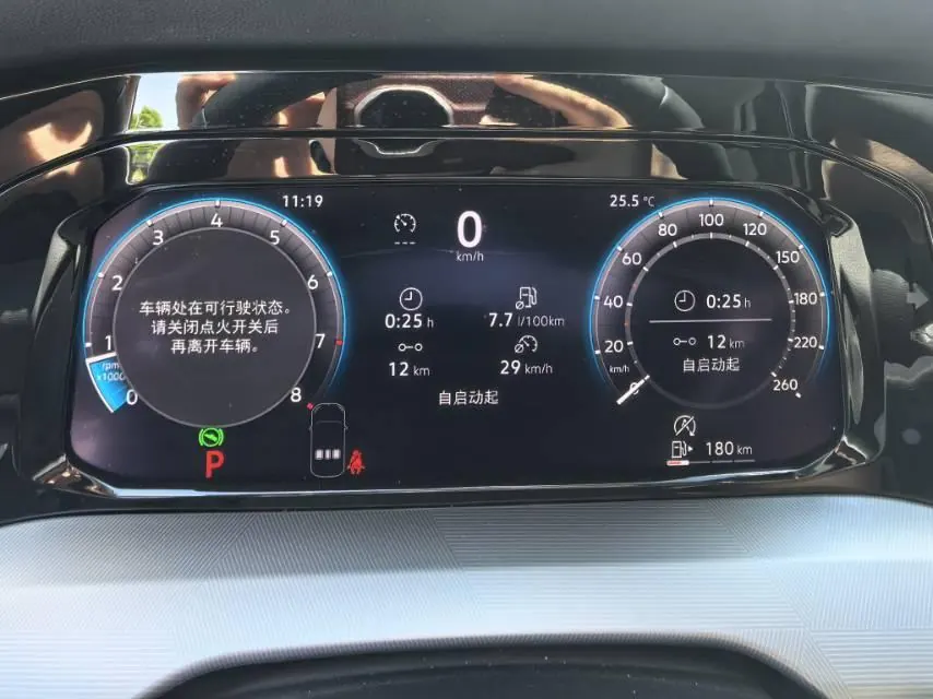 Volkswagen 2025 Golf 8 PRO 1.5TSI 300TSI Automatic 6