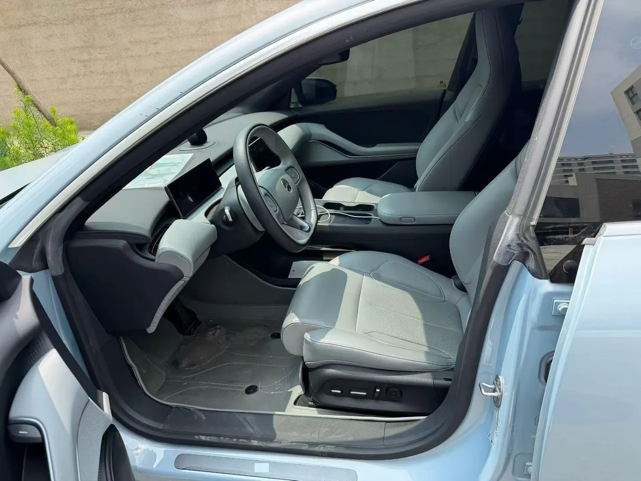 NIO 2023 ET5 75kWh Touring automatic gear 3