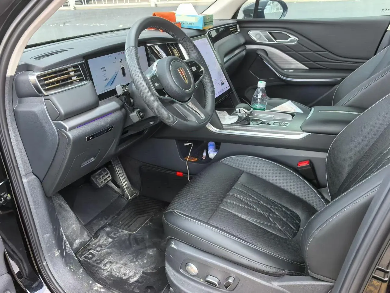 HongQi 2024 HS7 PHEV 2.0T 4-wheel drive flag smooth version 7-seat automatic gear 2