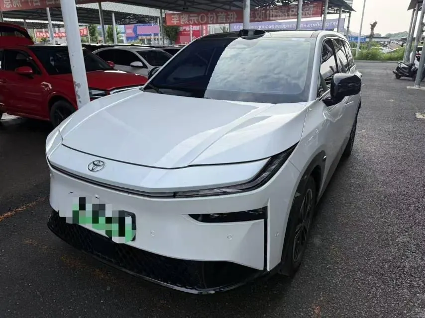 Toyota 2025 BZ3X 520 Pro Automatic - View 1