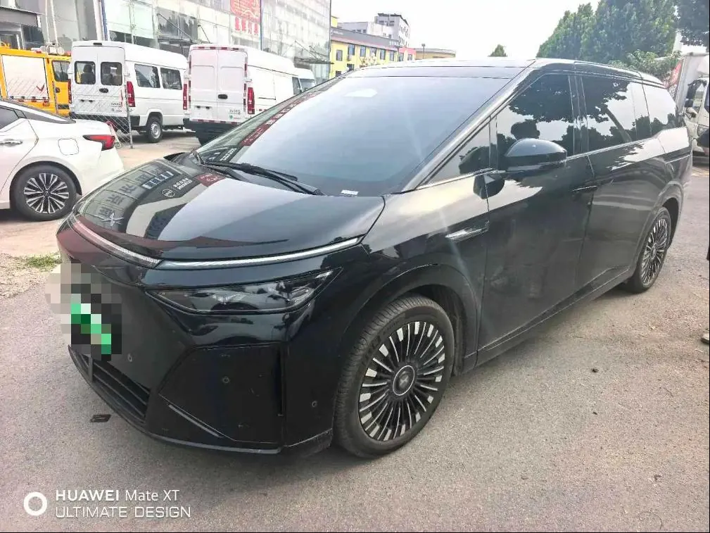 Открыть галерею: Xpeng 2026X9 650 Ultra Automatic