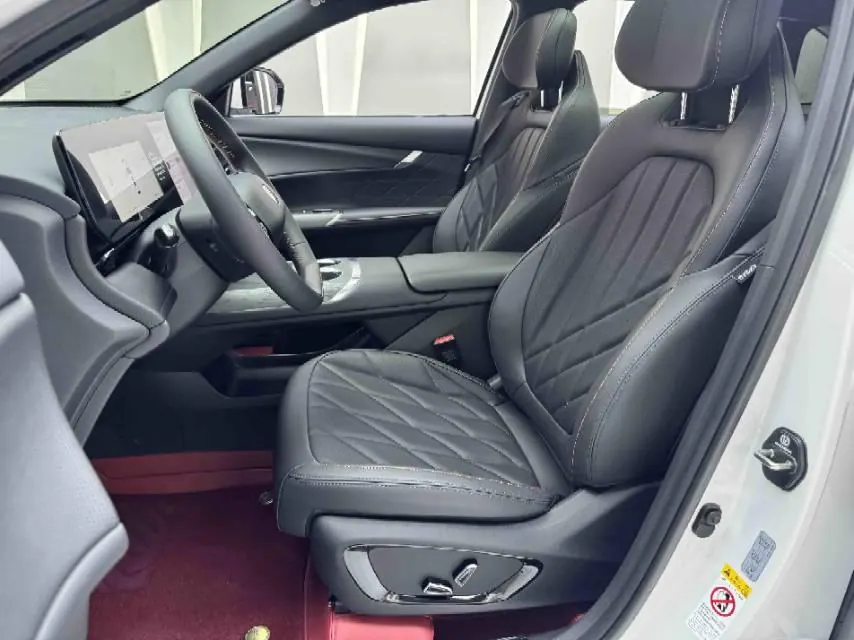ChangAn 2025 CS75 PLUS 2.0T UItra New Blue Whale Optimus Wind Automatic 5