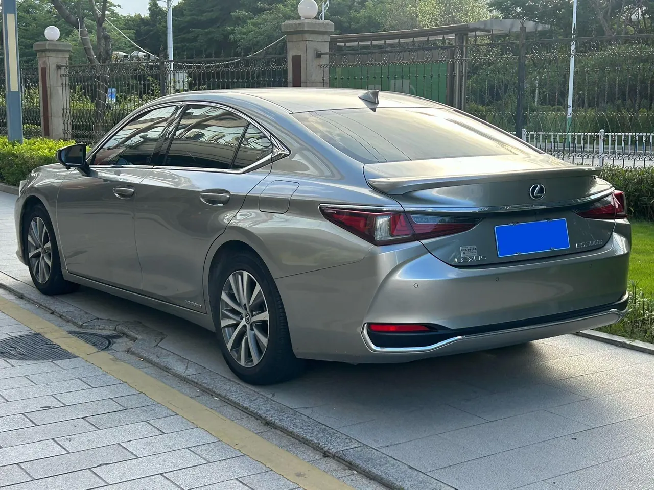 Lexus ES (Imported) 2020 ES300h 2.5 Stepless Excellence Edition Automatic Gear 6