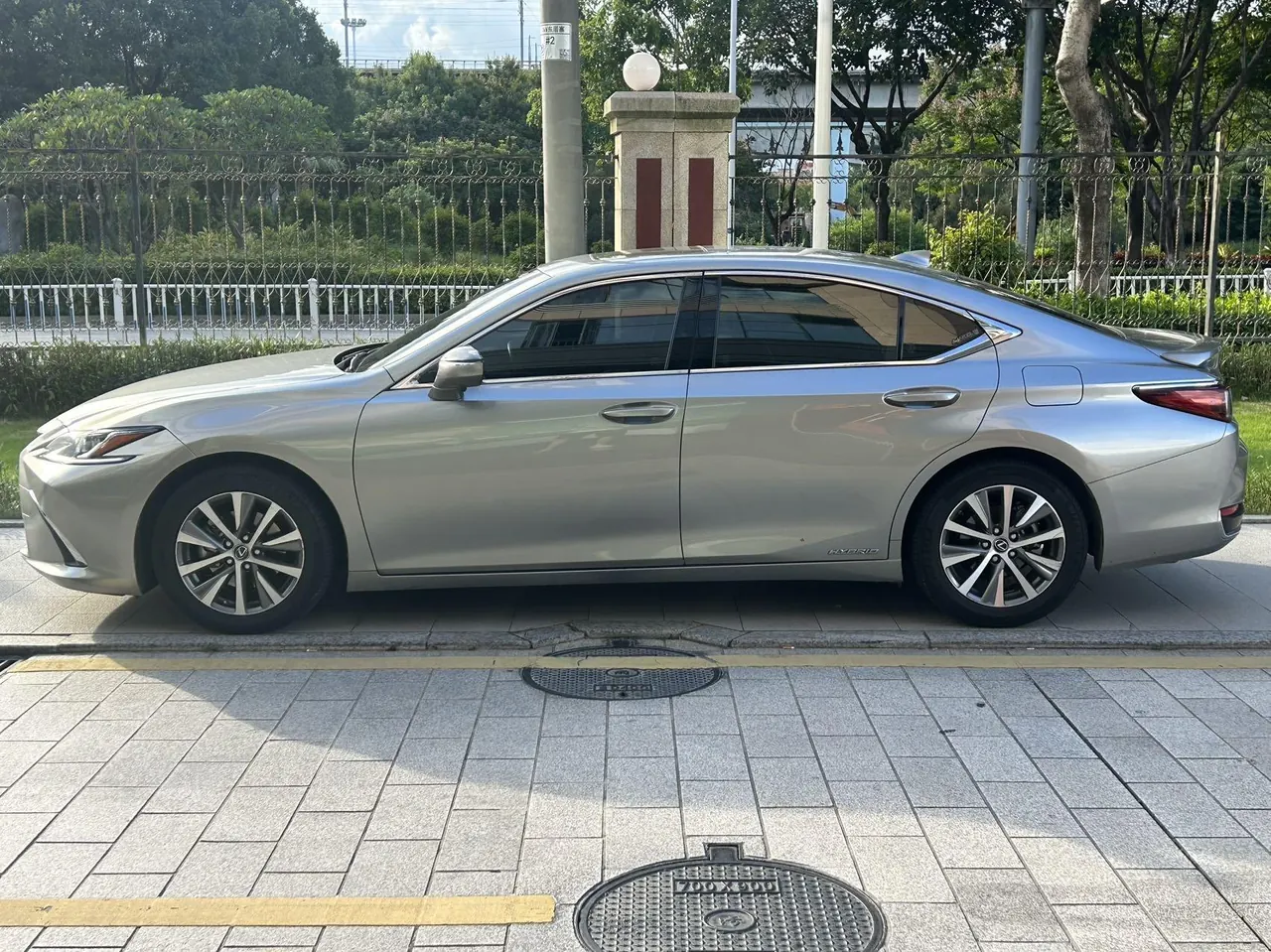 Lexus ES (Imported) 2020 ES300h 2.5 Stepless Excellence Edition Automatic Gear 7