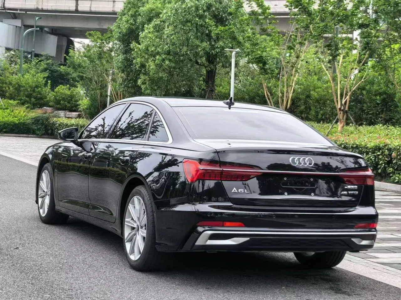 Audi 2024 A6L 2.0TFSI 45TFSI Quattro Selected Elegant Automatic Gear 6