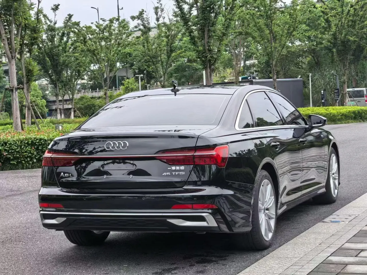 Audi 2024 A6L 2.0TFSI 45TFSI Quattro Selected Elegant Automatic Gear 7