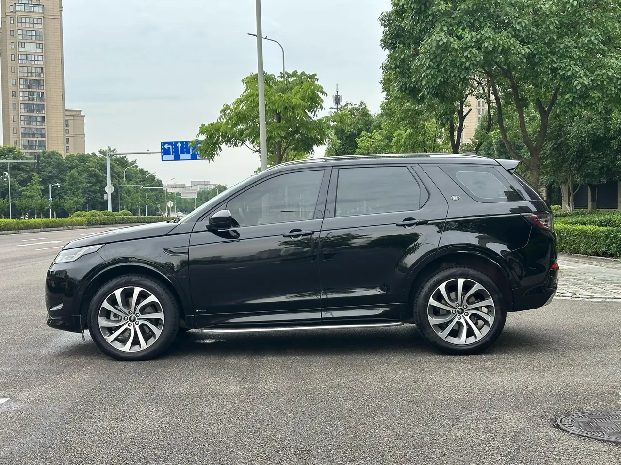 Land Rover 2021 Discovery Sports Edition 48V 2.0T 249PS R-Dynamic S Performance Edition Automatic Gear 12