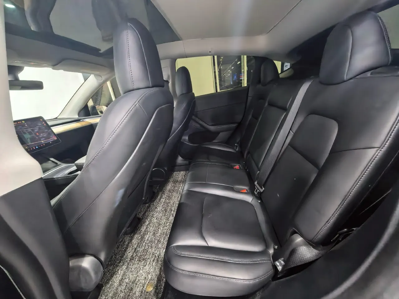 Tesla 2021 Model Y Standard Endurance Rear Drive Automatic Gear 2