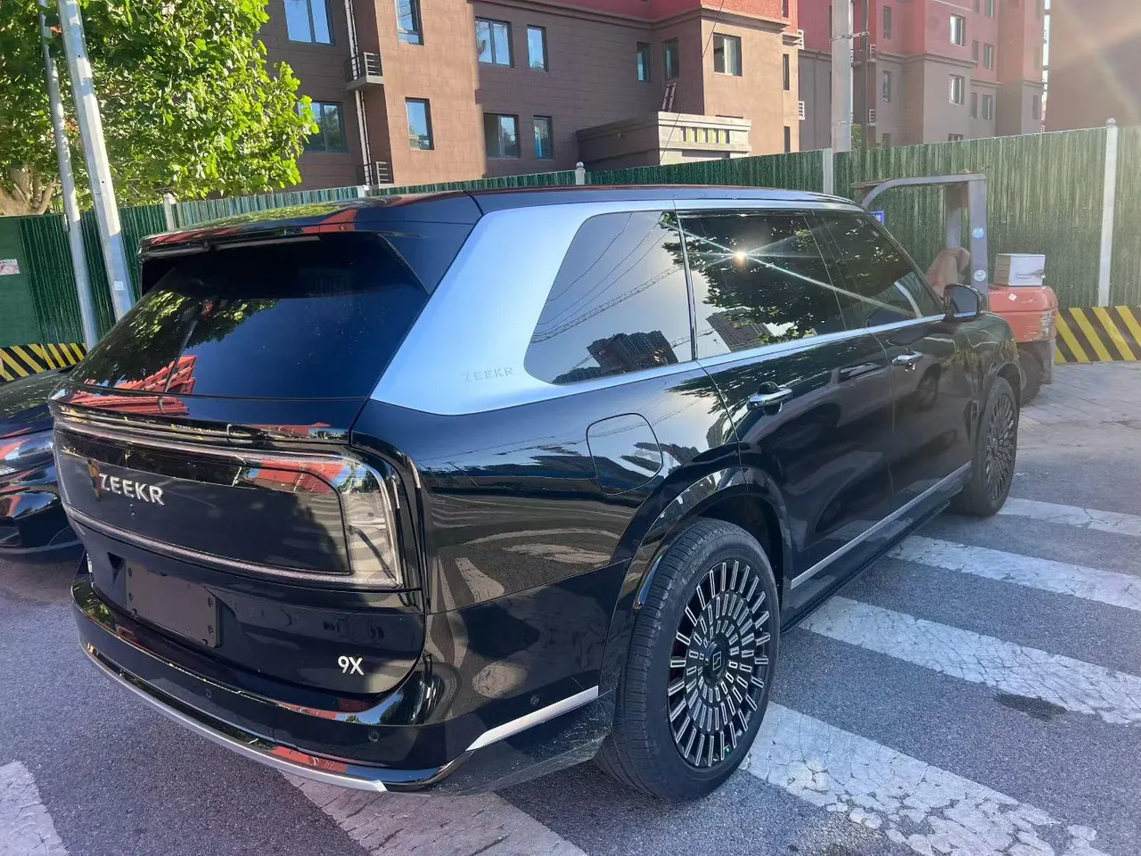 Zeekr 2025 Zeekr 9X 2.0T Hyper Edition 70kWh Automatic Gear 6
