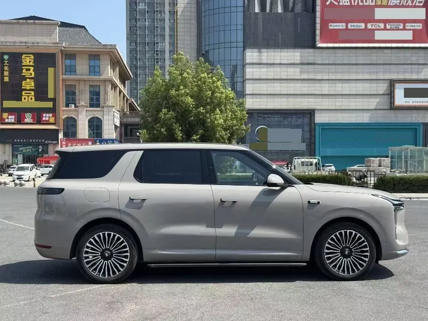 IM 2026 IM LS8 66 Ultra Technology Flagship Large Five-seater Automatic Transmission 6