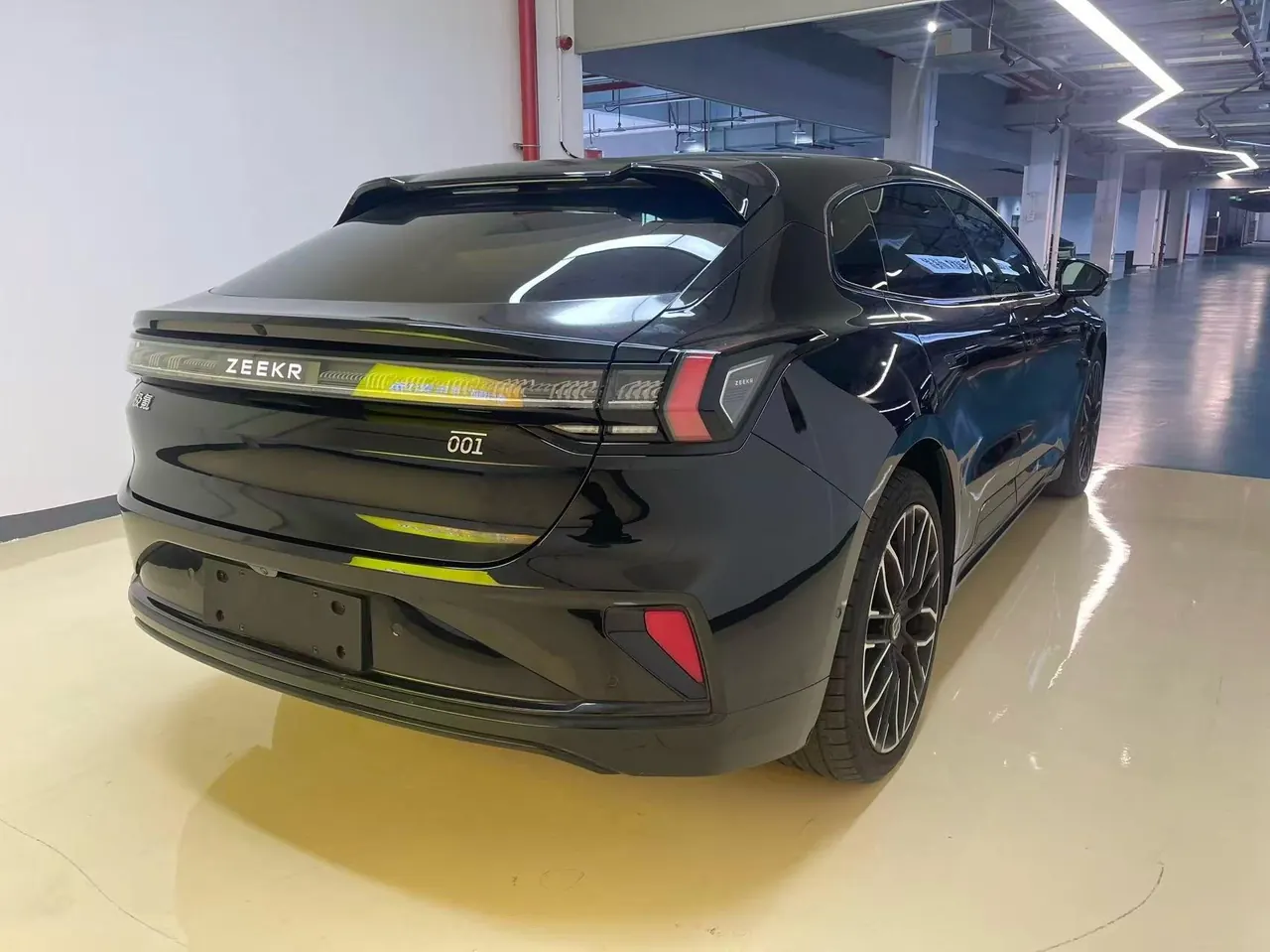Zeekr 2025 Zeekr 001 YOU version 100kWh four-wheel drive automatic gear 7