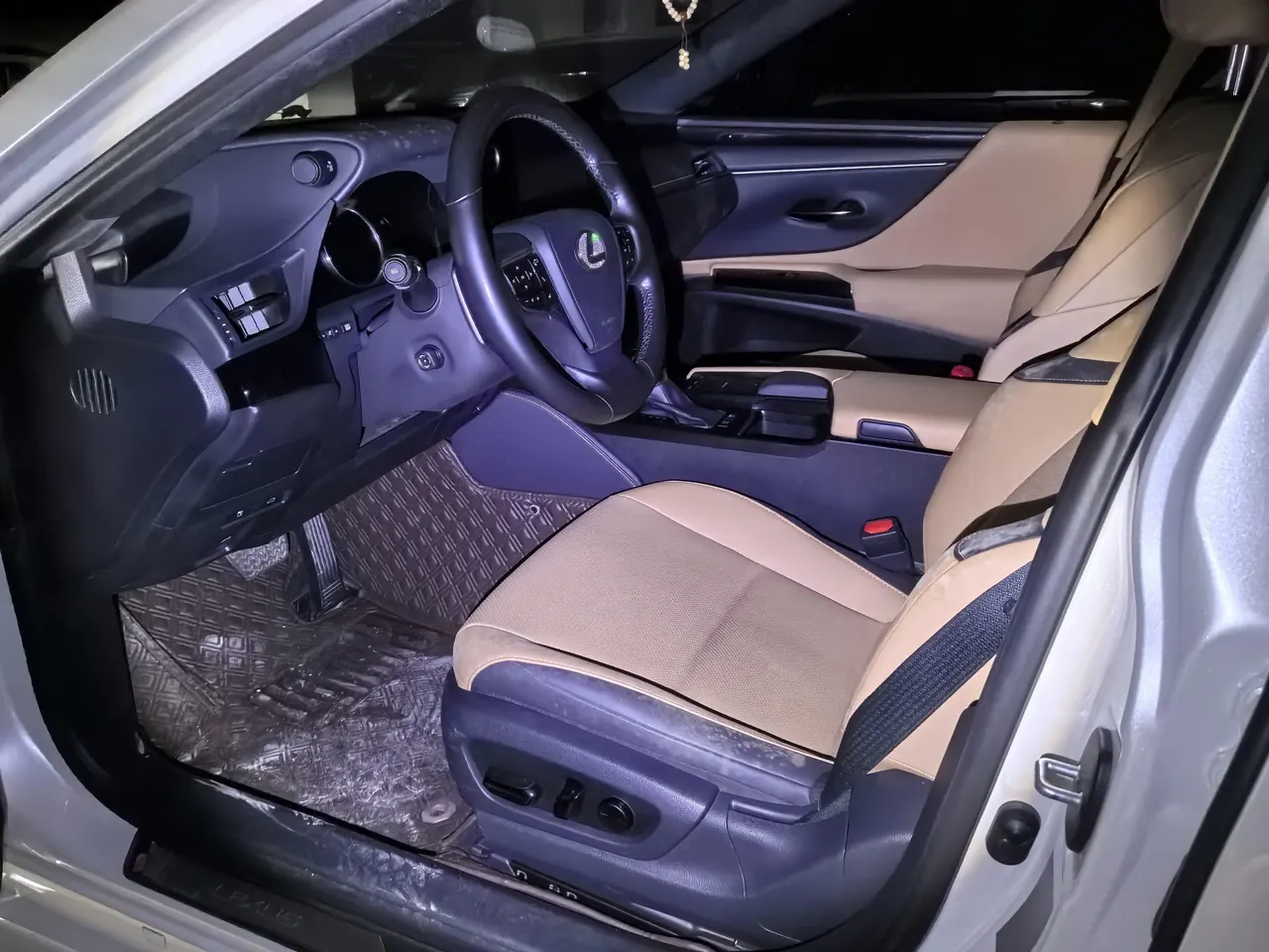 Lexus ES (Imported) 2021 ES300h 2.5 Stepless Excellence Edition Automatic Gear 7