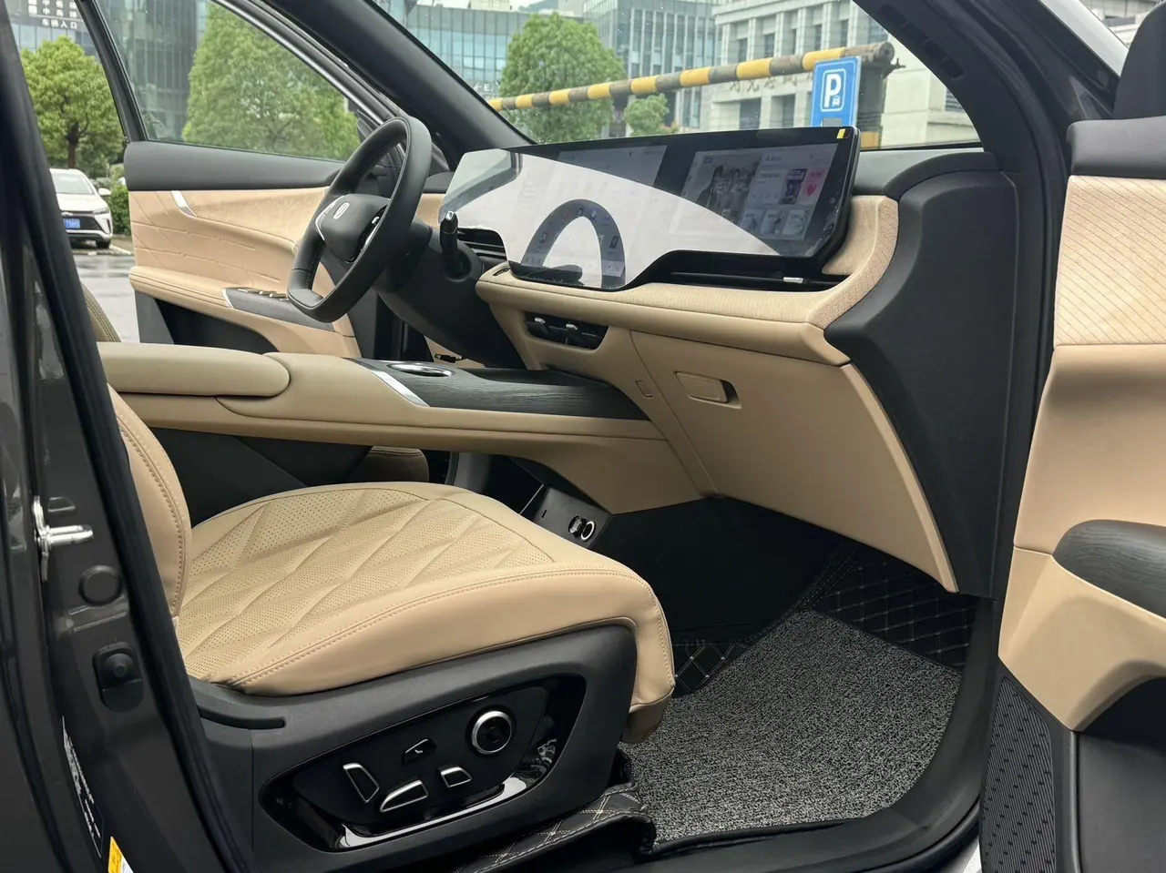 ChangAn 2025 CS75 PLUS 1.5T New Blue Whale Flagship Automatic 7