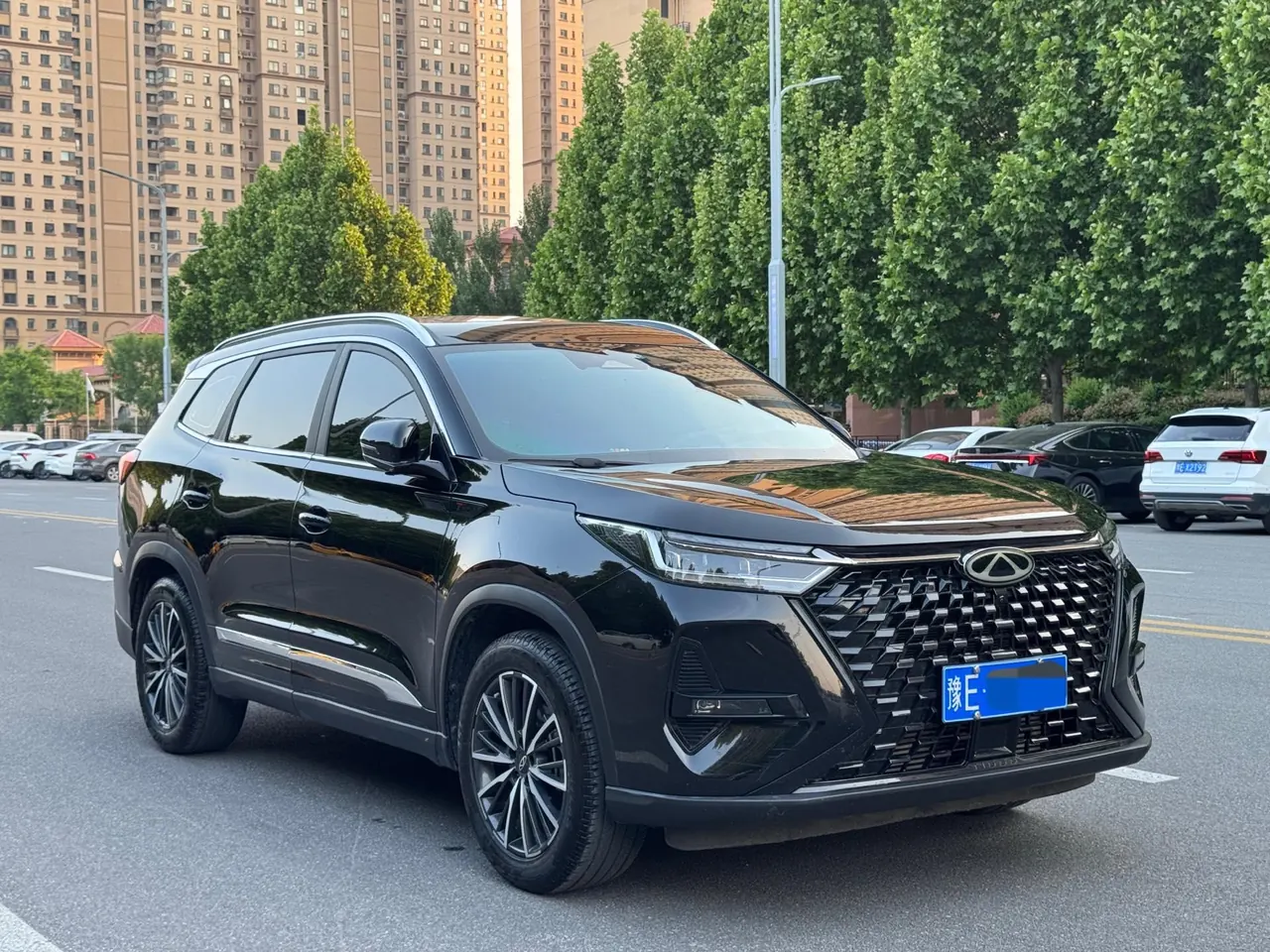 Chery 2024 Ruihu 8 PRO 1.6T 290T Champion Edition Two-Drive Peak Edition 5-seat Automatic Gear 3