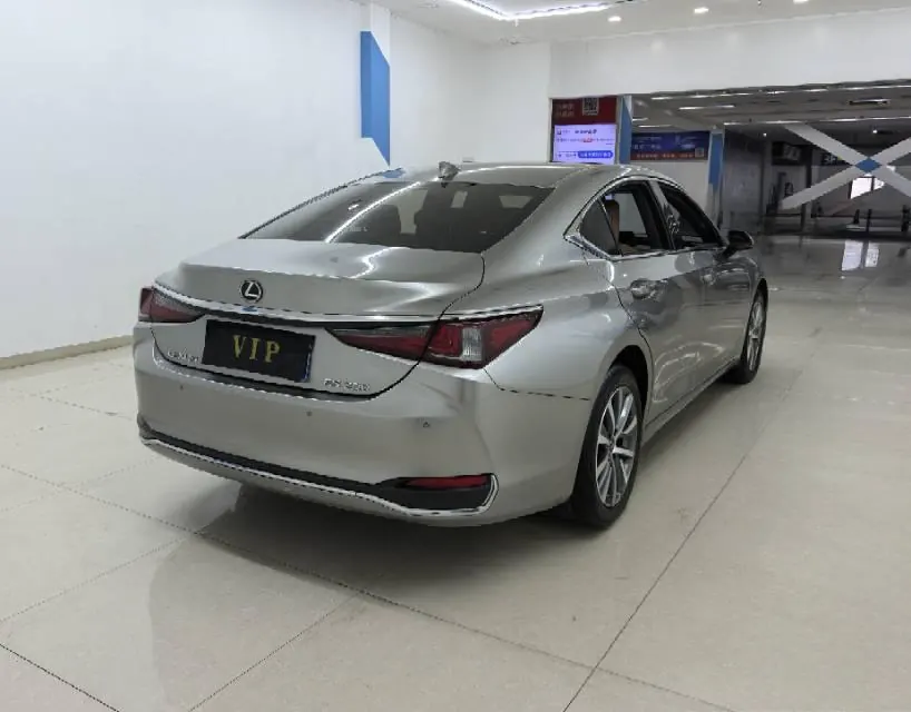 Lexus ES (Imported) 2021 ES200 2.0 Stepless Premium Edition Automatic Gear 3