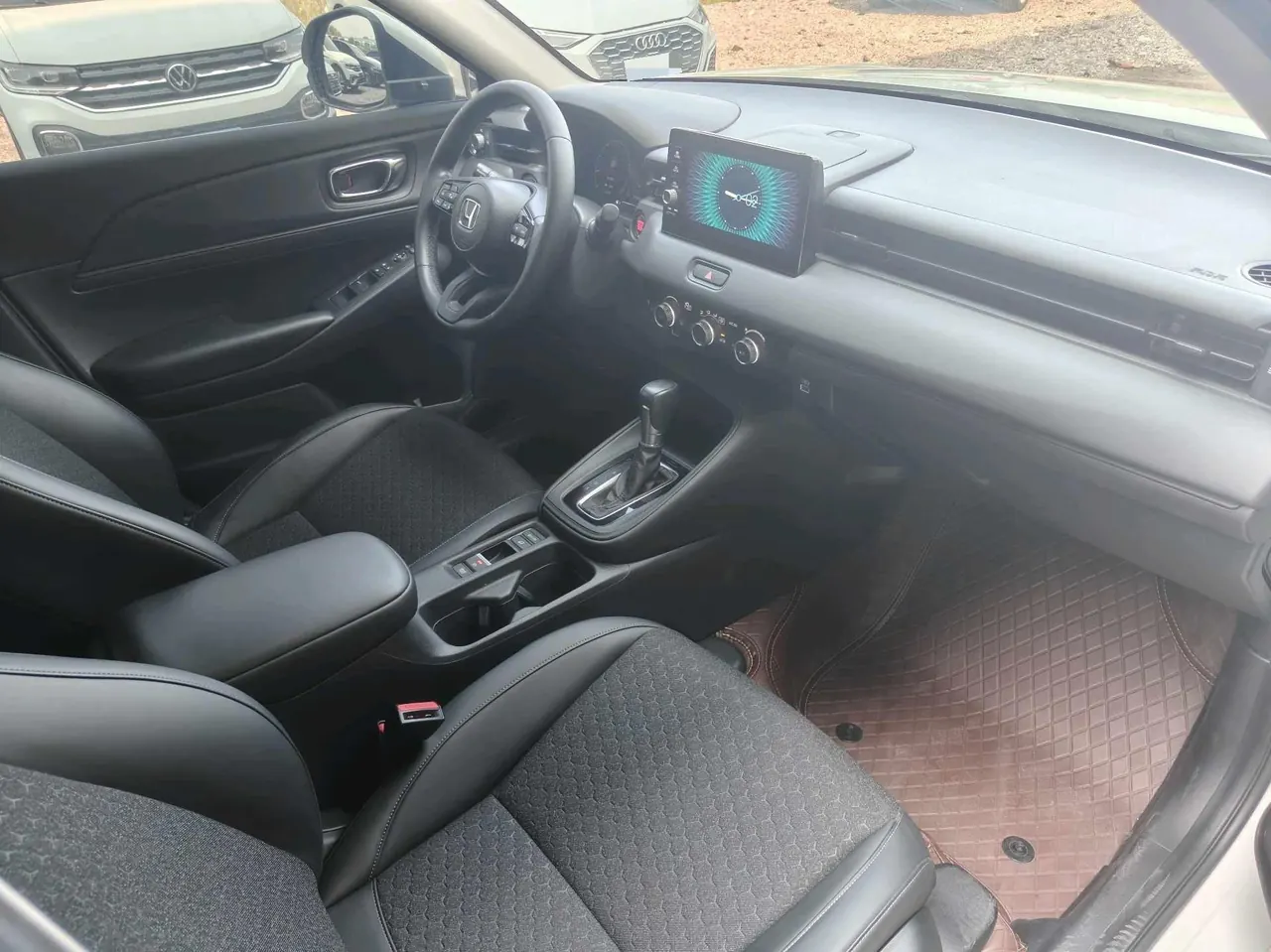 Honda 2024 XR-V 1.5 stepless craze version of automatic gear 6