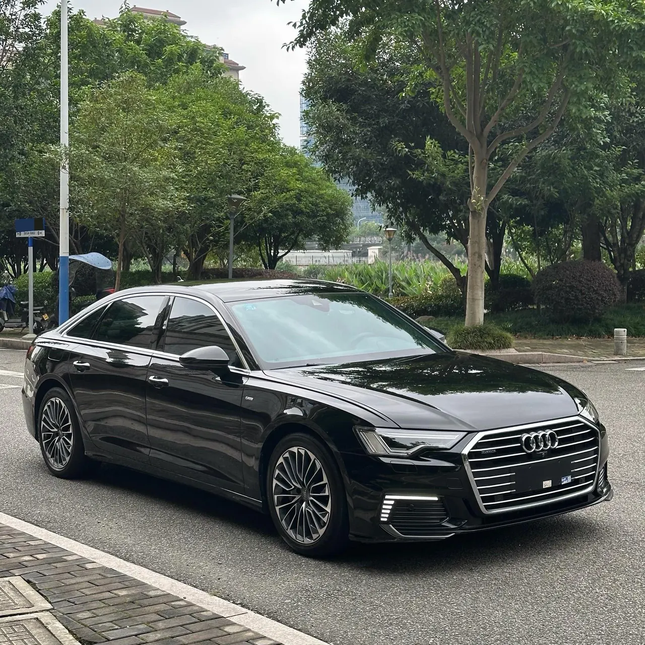 Audi 2020 A6L e-tron 2.0TFSI 55TFSI e Quattro automatic 6