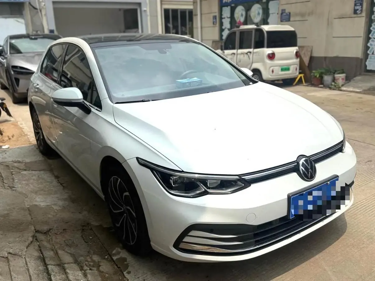 Volkswagen 2021 Golf 8 PRO 1.4TSI 280TSI Automatic 2