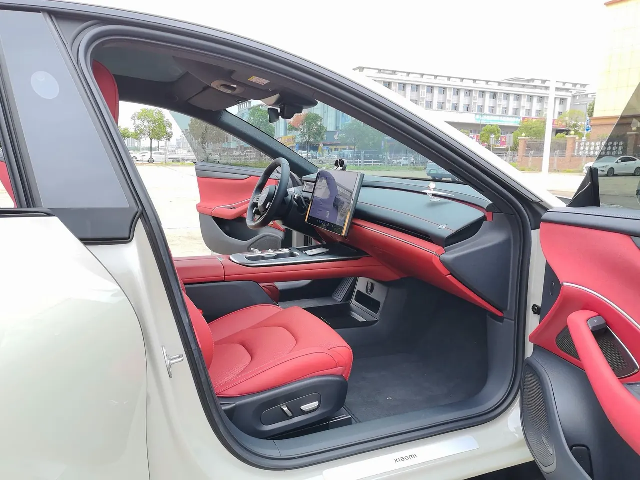 MI 2024 SU 7 700km Rear Drive Long Endurance Smart Driving Edition Automatic Gear 5