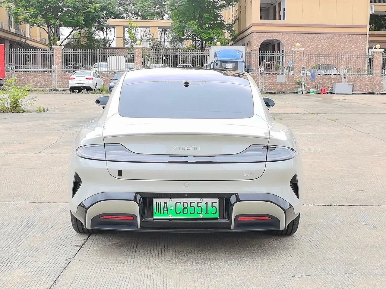 MI 2024 SU 7 700km Rear Drive Long Endurance Smart Driving Edition Automatic Gear 7