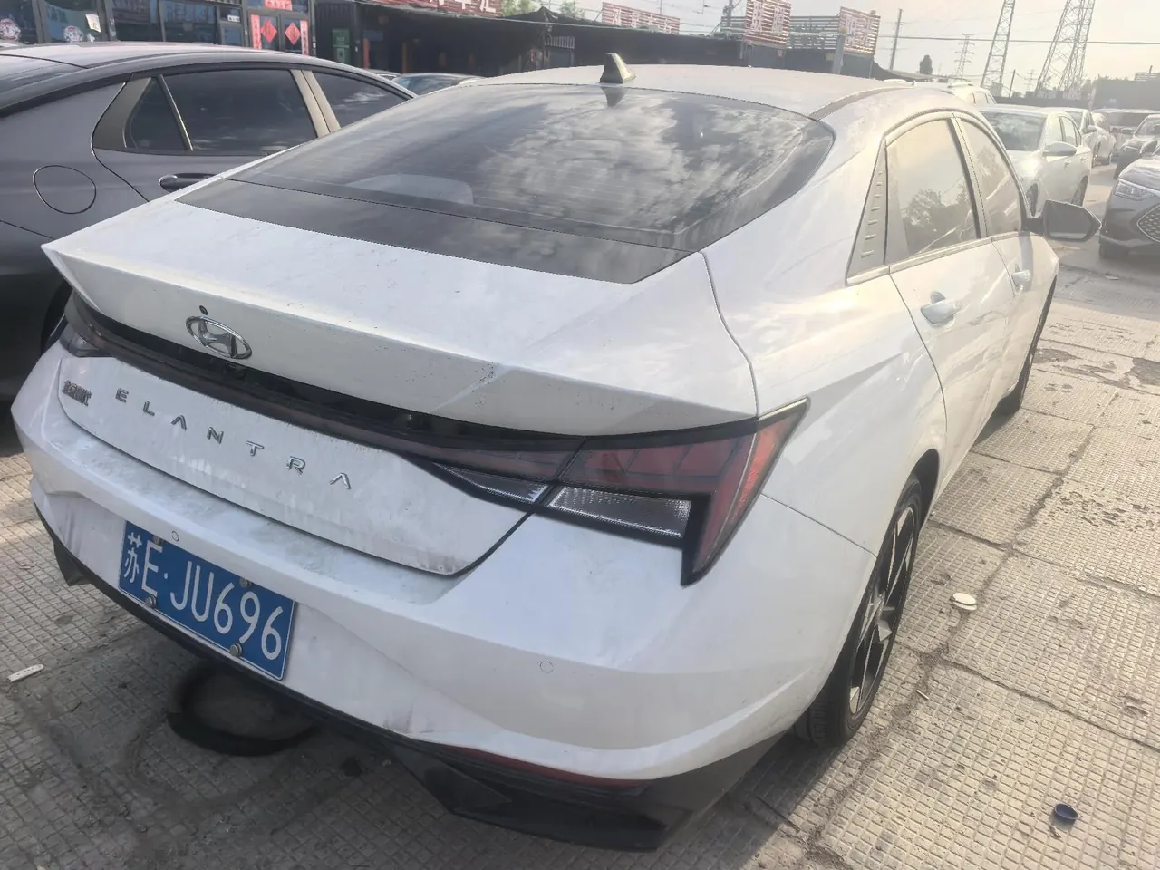 Hyundai 2021 Elantra -3-compartment 1.5 stepless LUX premium automatic gear 7