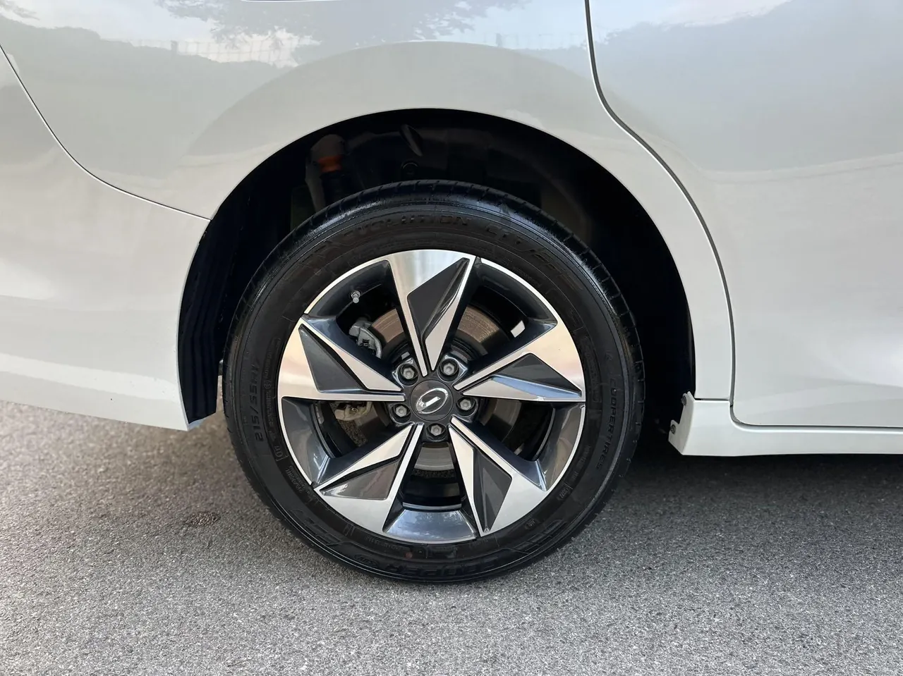 Chuanqi 2021 M6 1.5T 270T Deluxe Edition 7-seat Automatic Gear 14