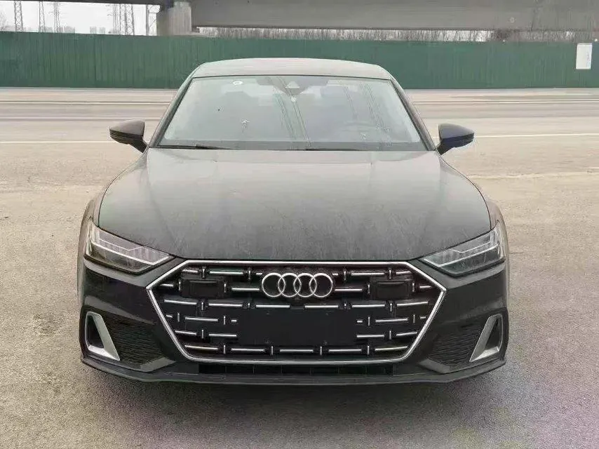 Audi 2024 A7L 2.0TFSI 45TFSI Luxury Automatic 4