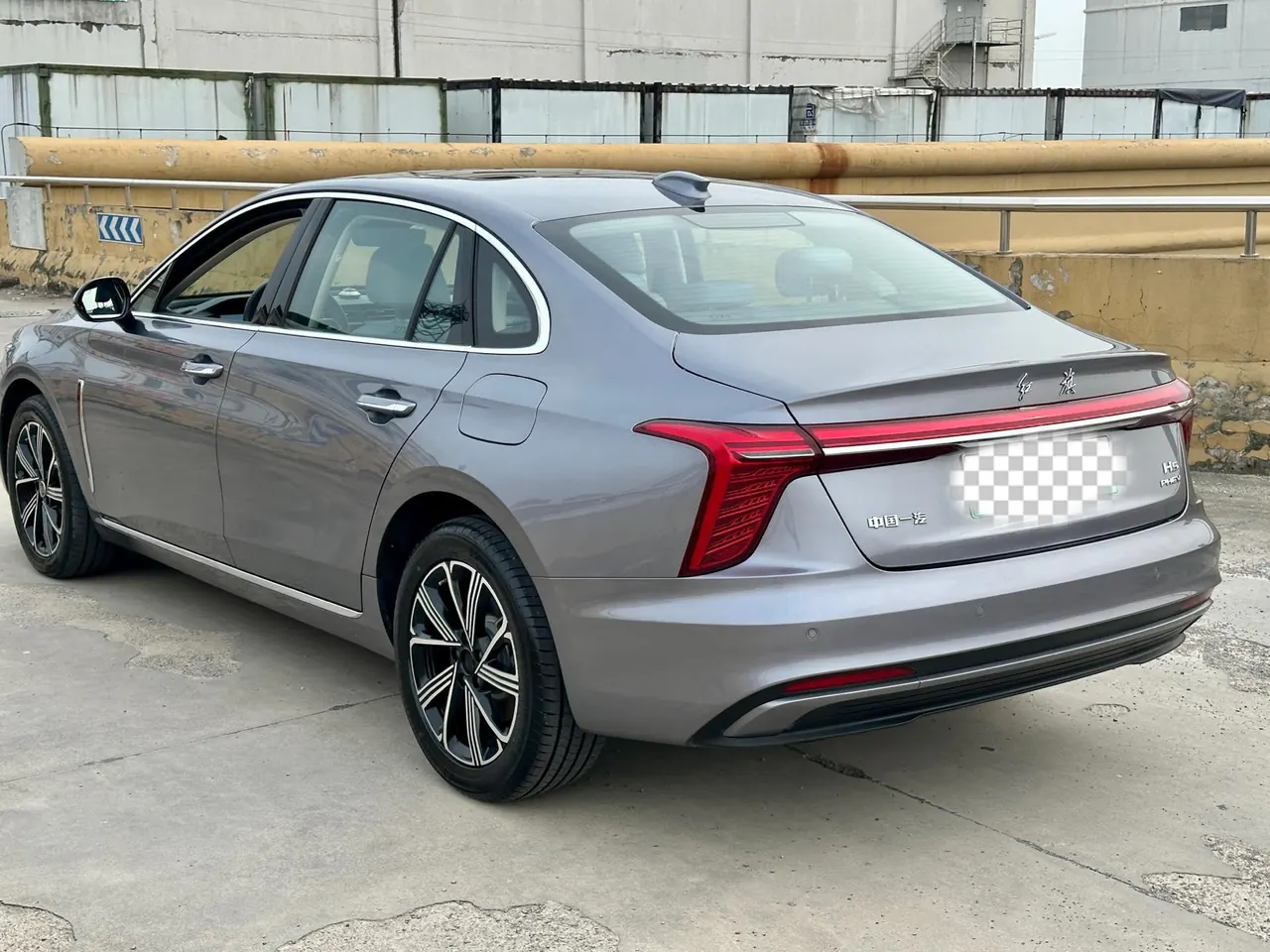 HongQi 2025 H5 PHEV 1.5T 170 Super Hybrid Automatic Gear 4