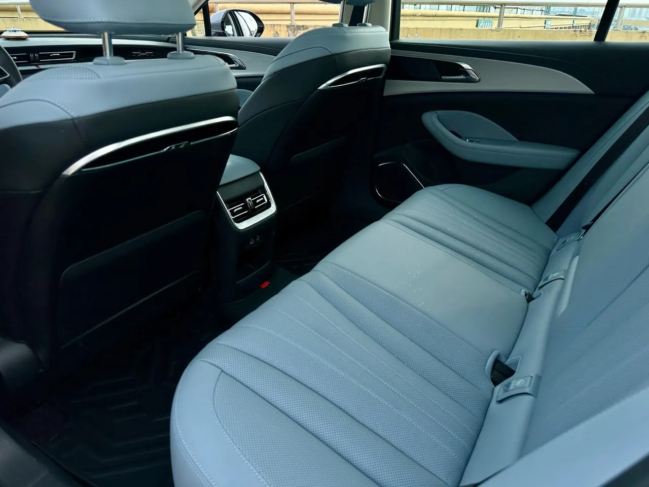 HongQi 2025 H5 PHEV 1.5T 170 Super Hybrid Automatic Gear 6