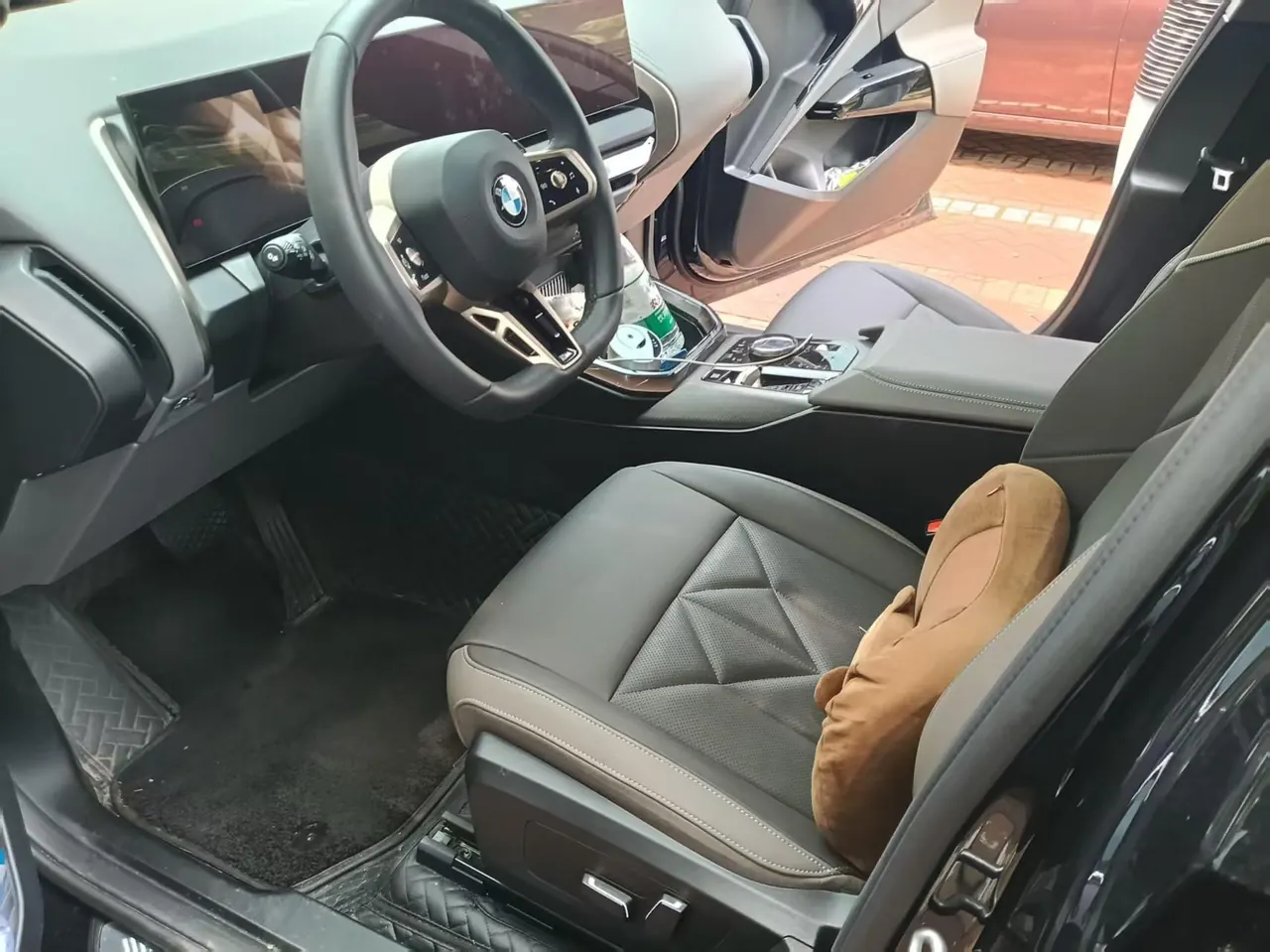 BMW 2025 X3 xDrive30L 2.0T Leading M Sports Obsidian Night Suit Automatic Gear 2