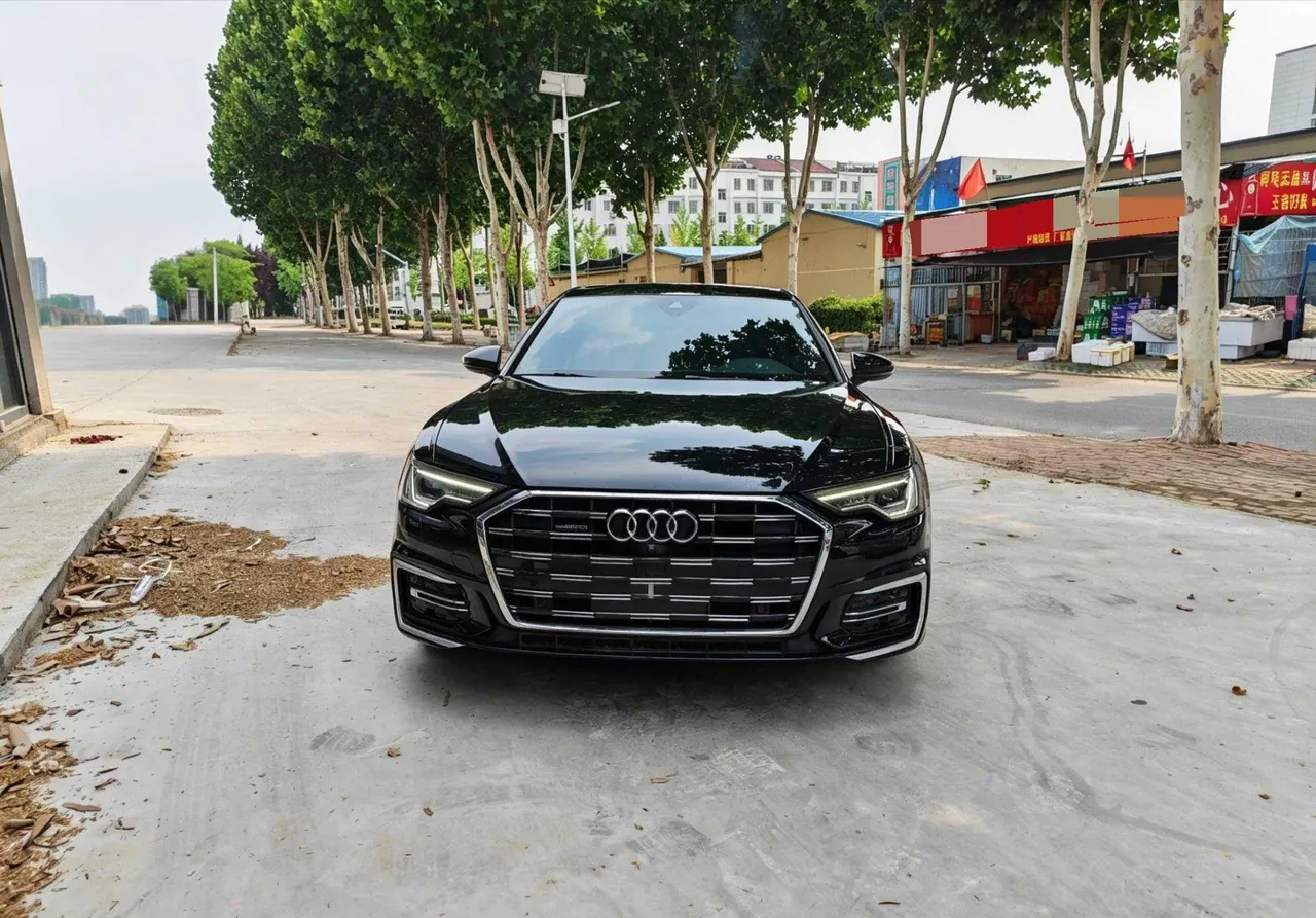 Audi 2023 A6L 2.0TFSI 45TFSI Quattro Selected Dynamic Automatic 2
