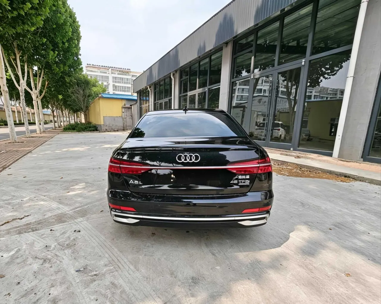 Audi 2023 A6L 2.0TFSI 45TFSI Quattro Selected Dynamic Automatic 4