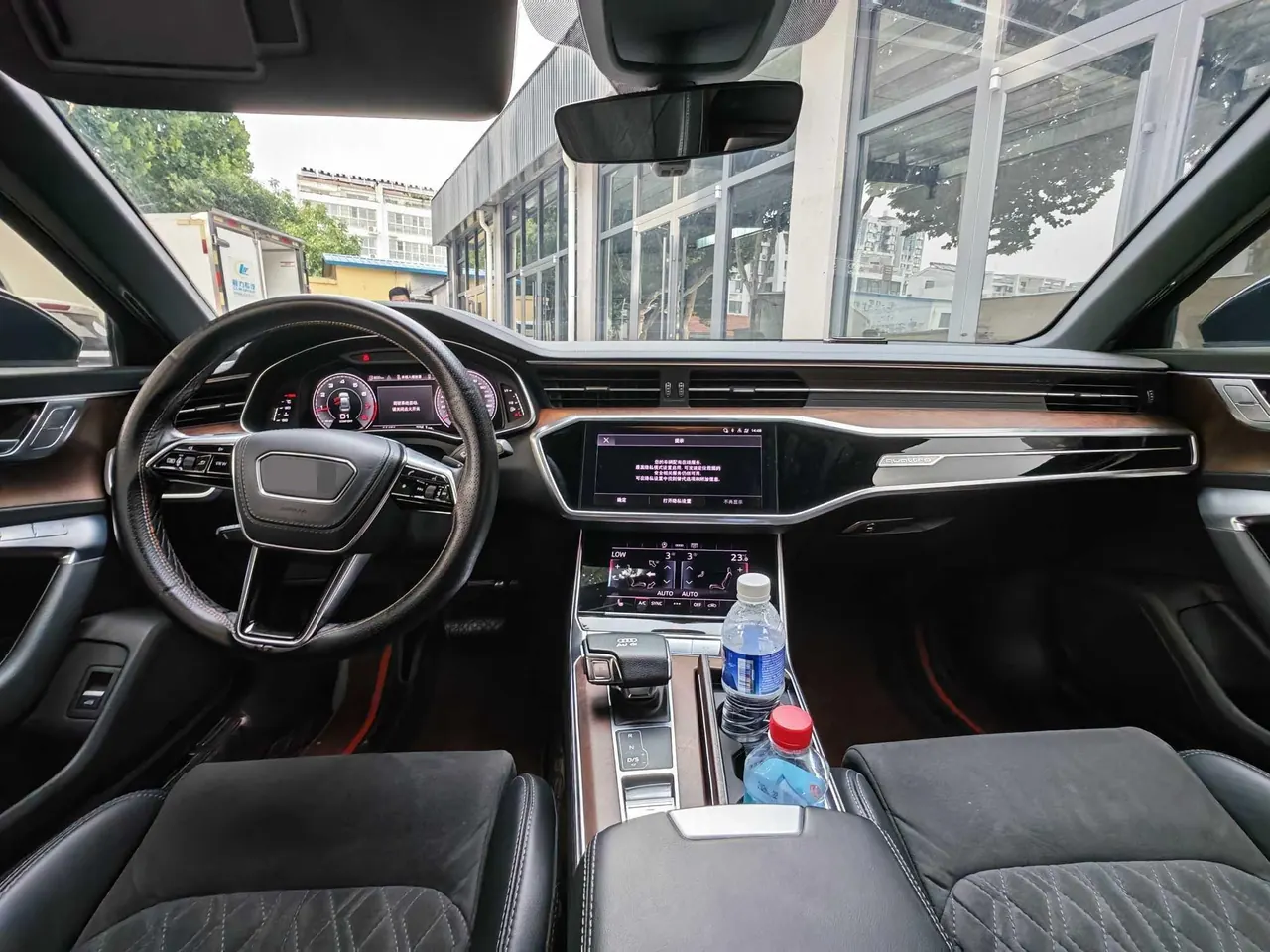 Audi 2023 A6L 2.0TFSI 45TFSI Quattro Selected Dynamic Automatic 5
