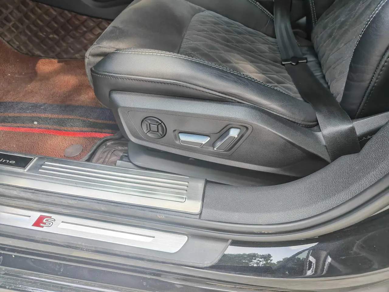 Audi 2023 A6L 2.0TFSI 45TFSI Quattro Selected Dynamic Automatic 7