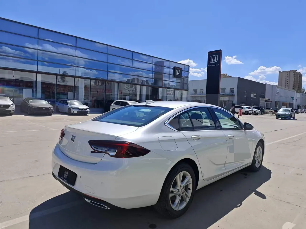 Buick 2025 Regal 1.5T 25T Super Edition Automatic Gear 4
