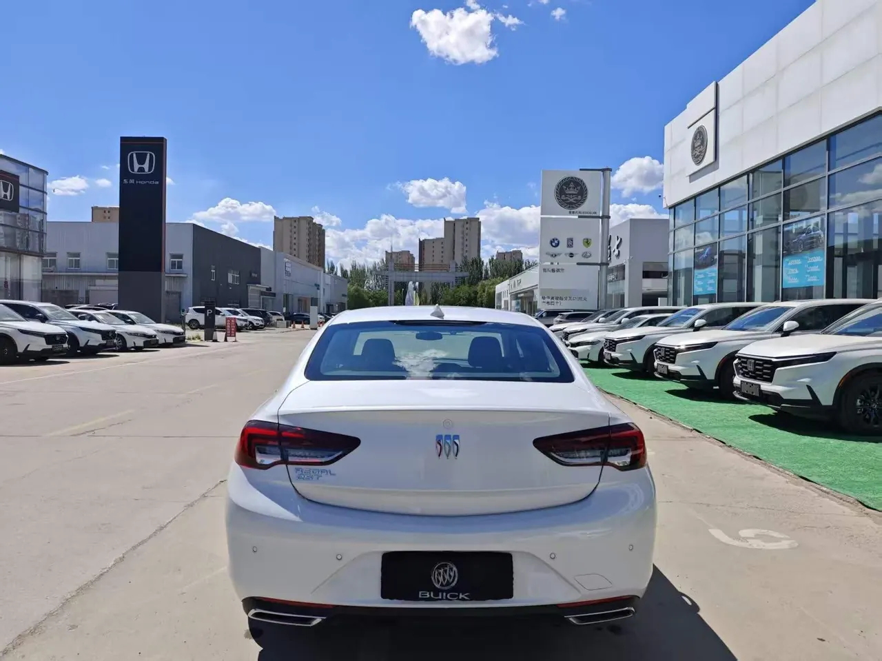 Buick 2025 Regal 1.5T 25T Super Edition Automatic Gear 5