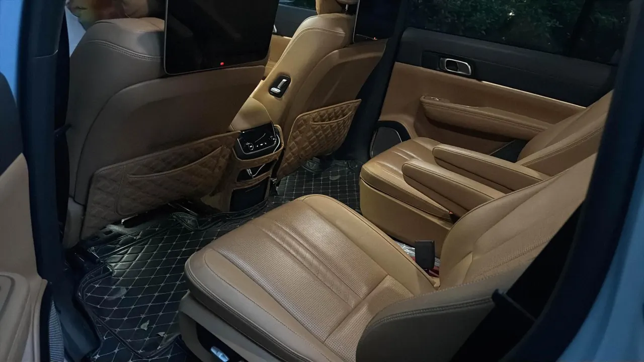 Li 2020 ONE 1.2T extended range 6-seat automatic gear 4