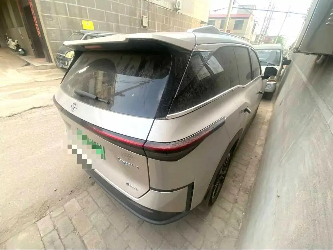 Toyota 2025 Platinum Intelligence 3X 520 Pro Automatic Gear 3