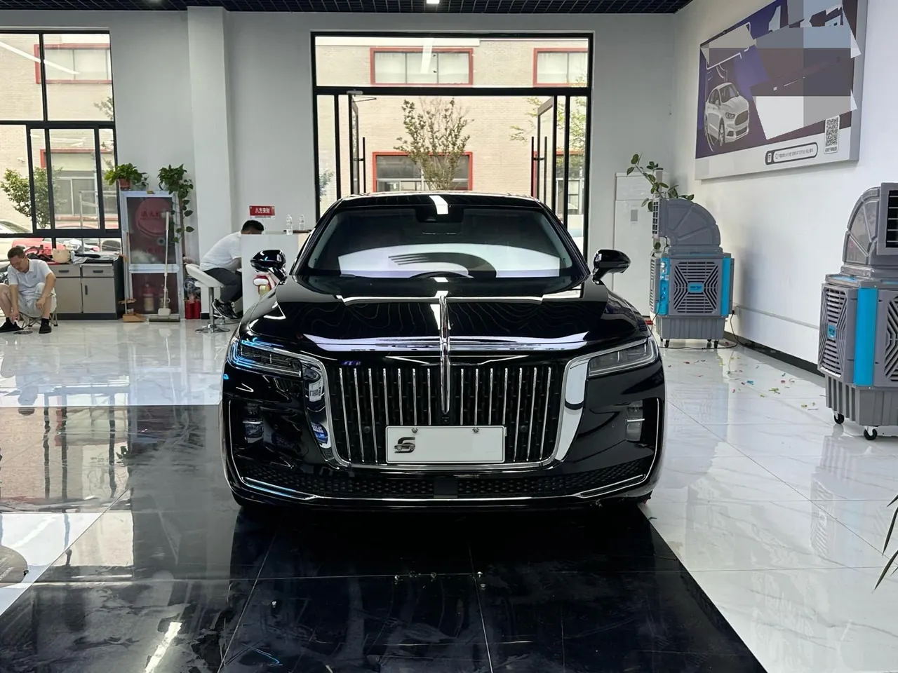 HongQi 2020 H9 48V 2.0T Zhilian Qi Chang Edition Automatic Gear 2
