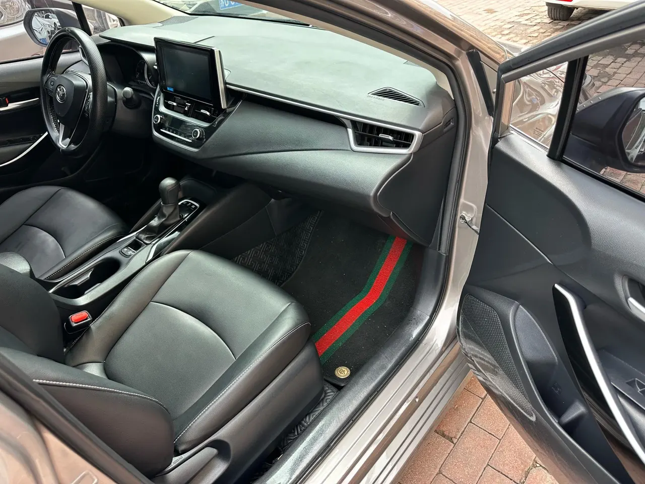 Toyota 2021 Corolla Double Engine 1.8 Stepless Elite Automatic Gear 6