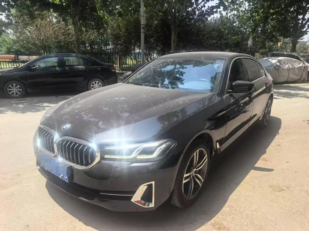 Открыть галерею: BMW 5 Series 2022 530Li 2.0T Leading Luxury Suit (Modified) Automatic Gear