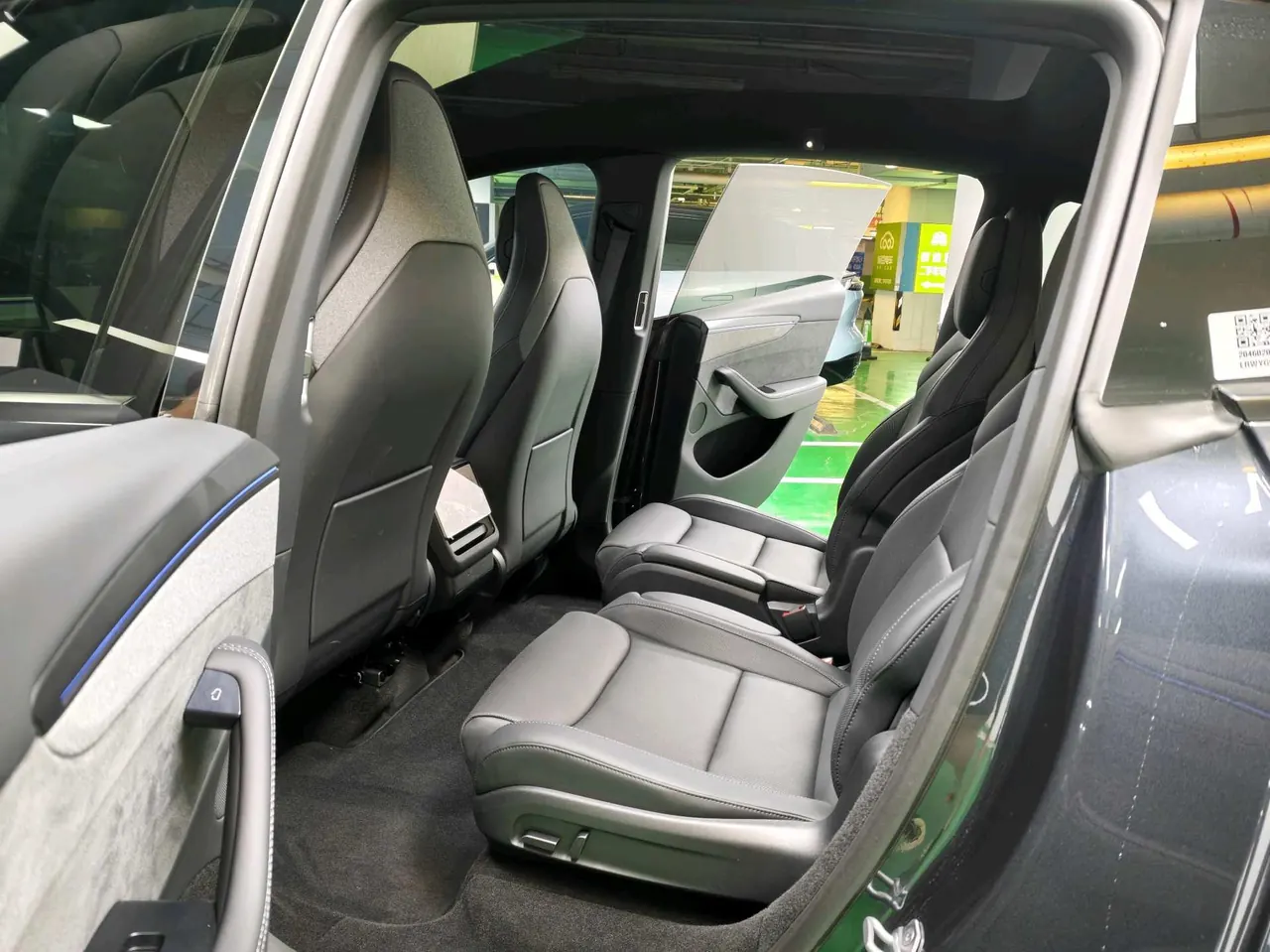 Tesla 2025 Model Y L Long Endurance All-Wheel Drive Automatic Transmission 4